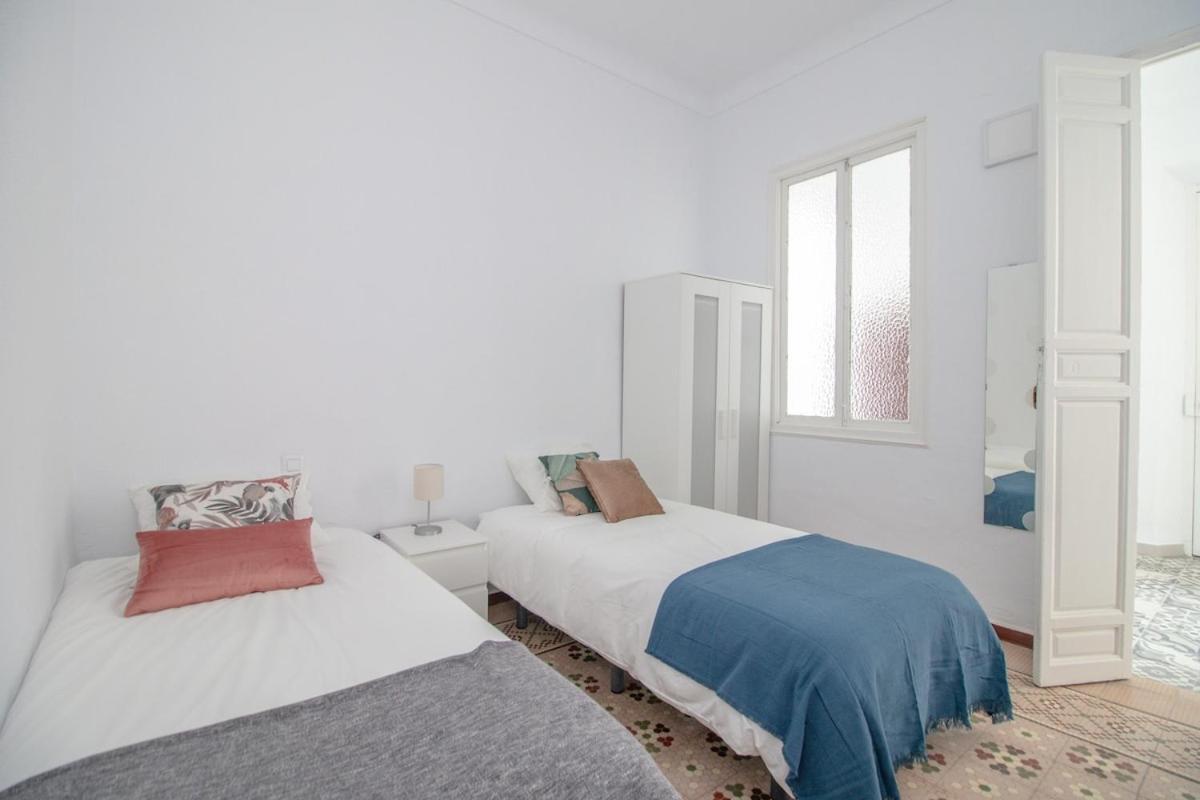 C11 - Cosy 7 Bedrooms In Plaza Merced Málaga Kültér fotó