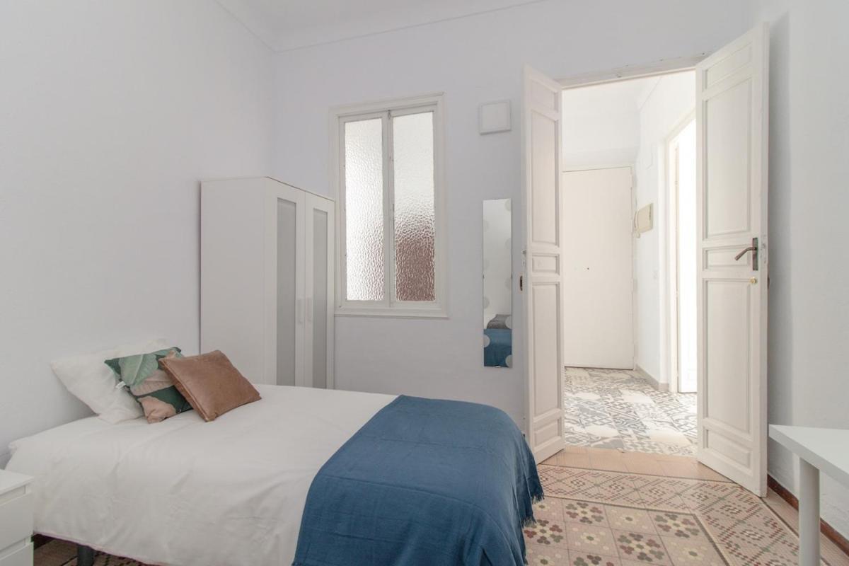 C11 - Cosy 7 Bedrooms In Plaza Merced Málaga Kültér fotó